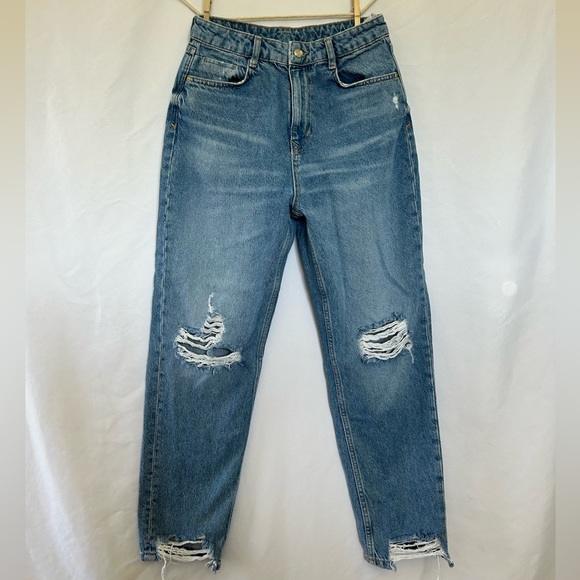 Zara Distressed Jean - Picture 1 of 3